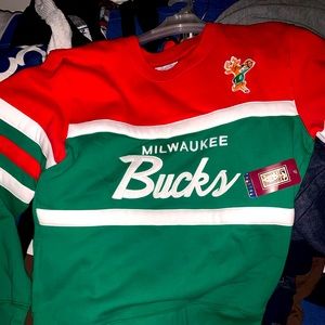 Milwaukee Bucks crewneck sweater